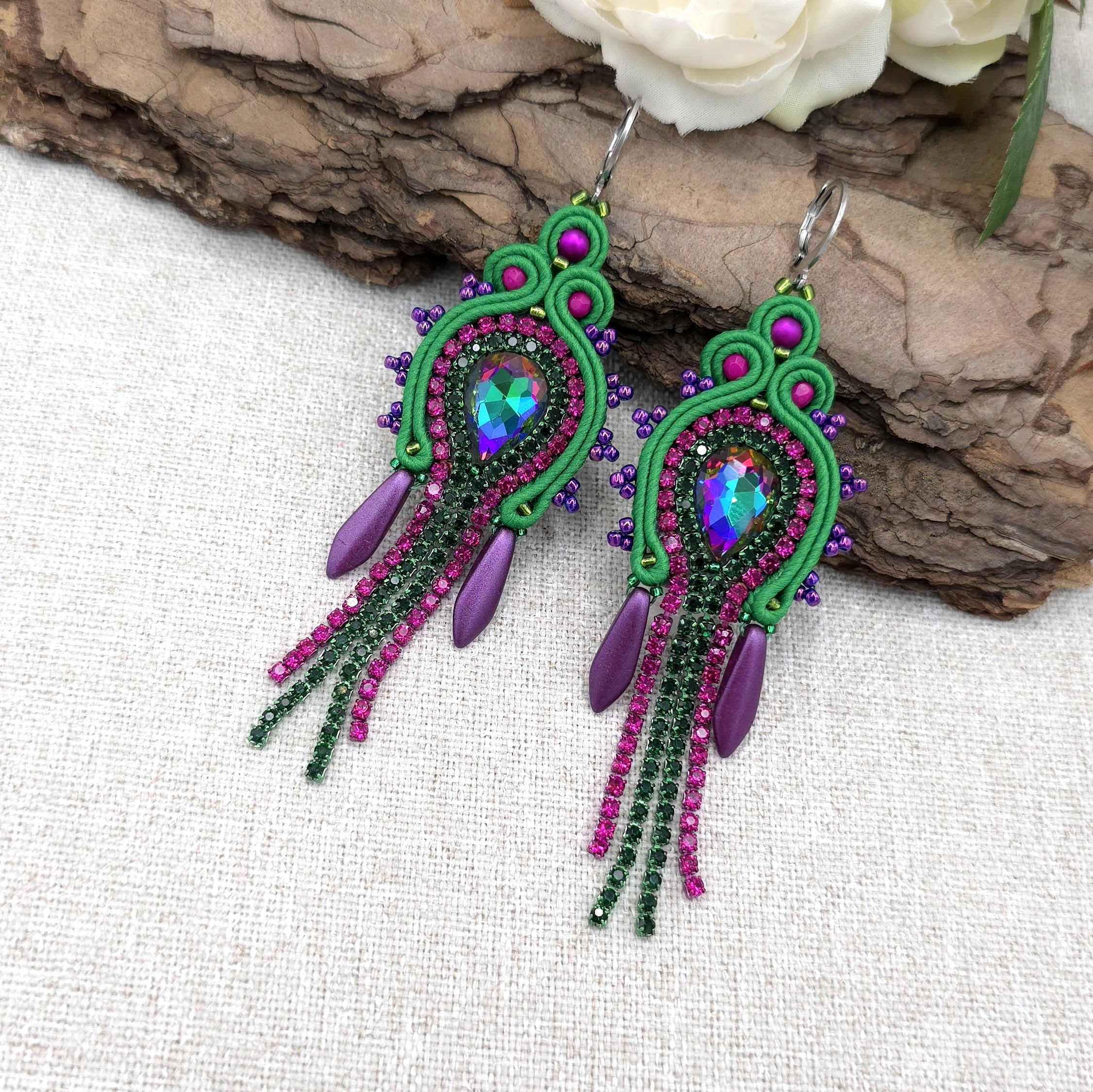 „Joy" kolczyki sutasz różowo zielone błyszczące z cyrkoniami - obrazek 2