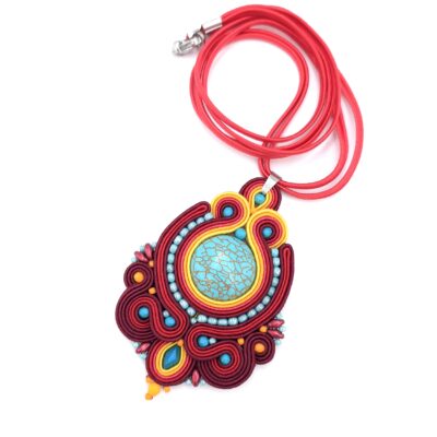 „Fuego” wisior sutasz z howlitem kolorowy barwny niczym ogień