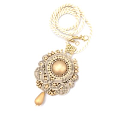 „Luminoso” wisior sutasz kremowy beżowy złoty elegancki z perełkami