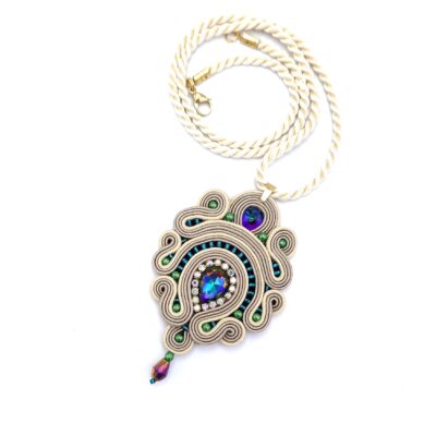 „Marion” wisior sutasz beżowy multikolor elegancki w królewskim stylu