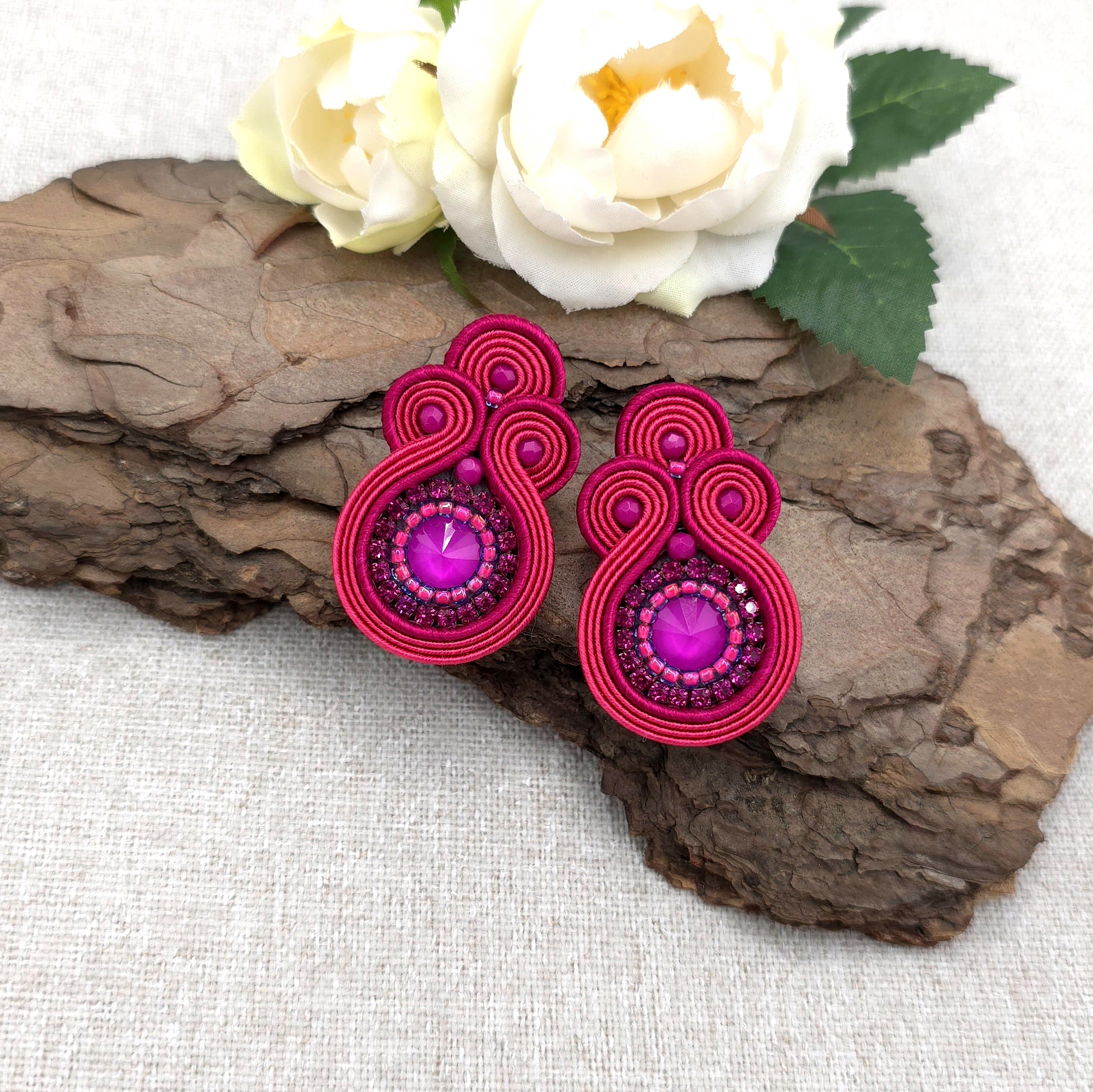 Kolczyki sztyfty sutasz małe różowe "Gracia" z kryształkami - obrazek 2