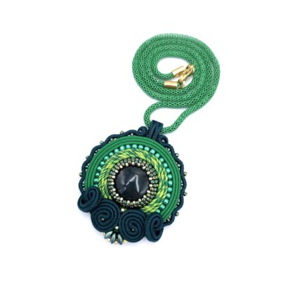 „Verde” wisior sutasz z agatem zielony naszyjnik leśny