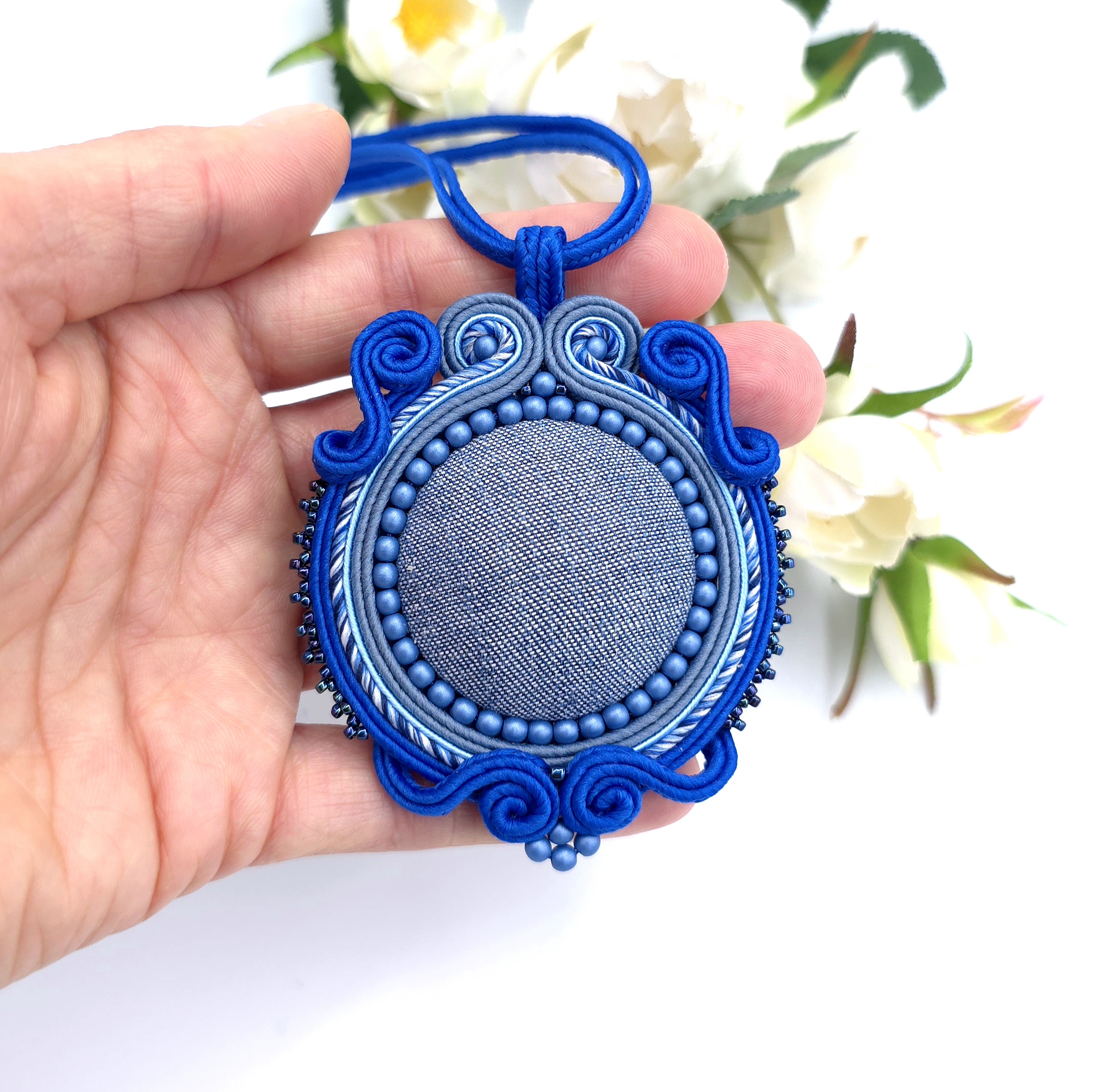 „Bluvera" wisior sutasz dżinsowy naszyjnik niebieski romantyczny - obrazek 3