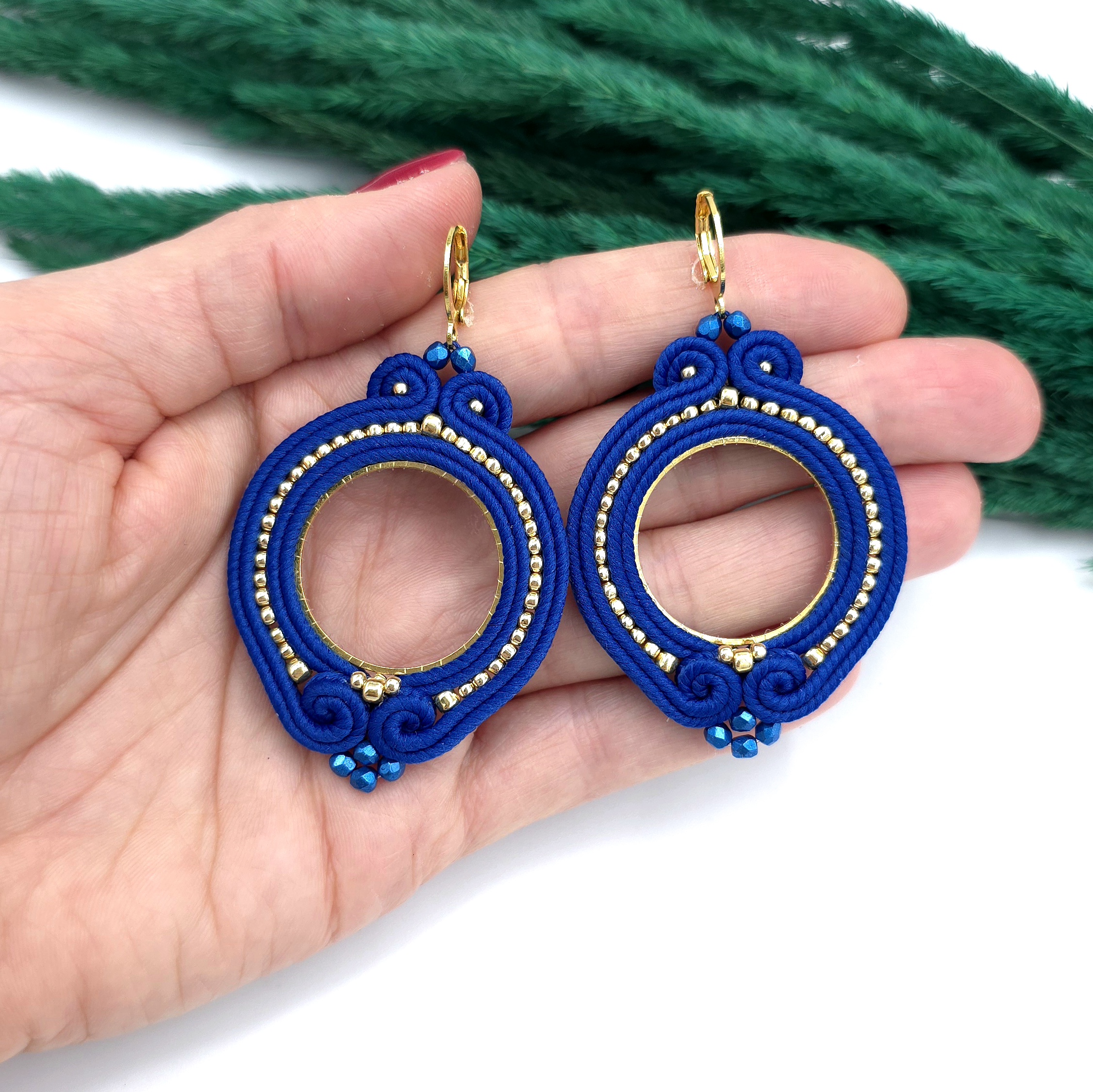 Kolczyki sutasz chabrowe kółka „Jolly” lekkie okrągłe romantyczne - obrazek 3