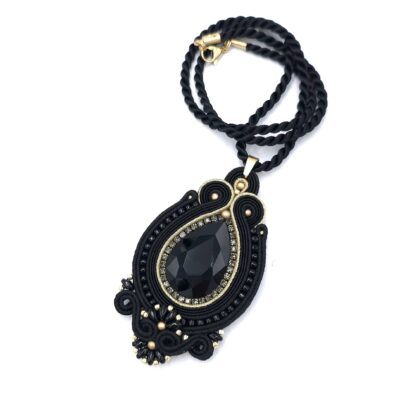 Wisiorek sutasz czarny "Gaja" z dużym kryształem elegancki klasyczny